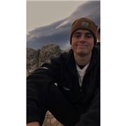 Profesor con alto nivel en ingles que ha vivido en el extranjero durante 1 año. Certificado B2 mas experiencia en la vida cotidiana.
Estudio Ciencias de la Actividad Física y Deporte y tengo bastantes conocimientos sobre la enseñanza